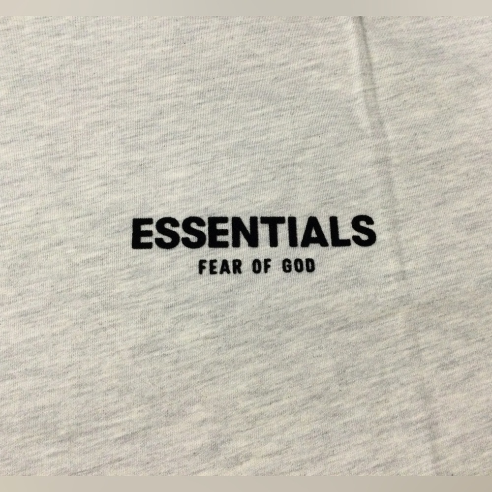 Essentials Fear of God Men's Light Oatmeal Short Sleeve T-Shirt - Picture 2 of 11